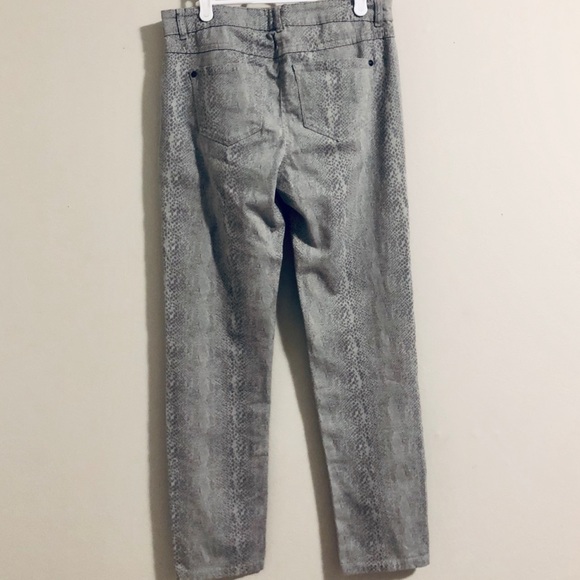 Reitman’s reptile print skinny jeans - Picture 3 of 11